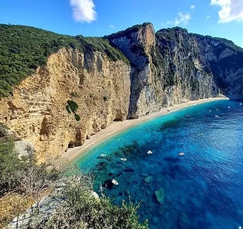 Chomi Beach